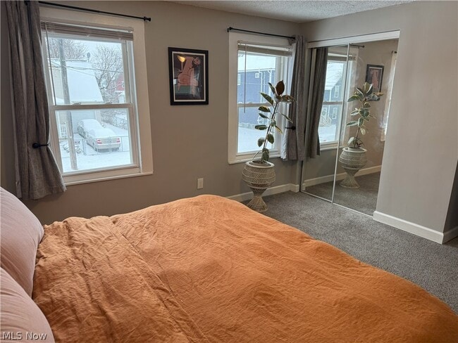 Photo - 1883 W 57th St