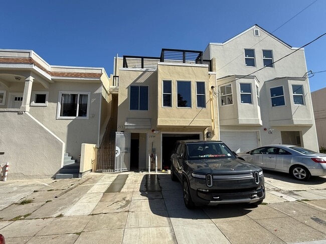 Building Photo - 220A-220A Sadowa St Unit 220 (2nd & 3rd Flr)