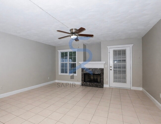 Photo - 303 Brookside Way