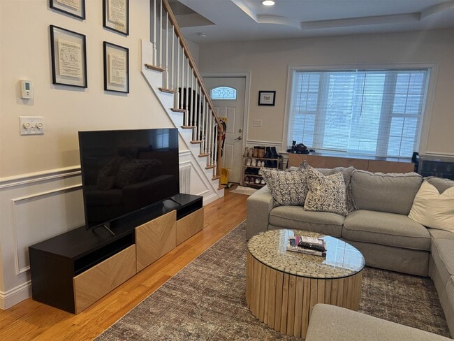 Photo - 11 Winthrop Ct