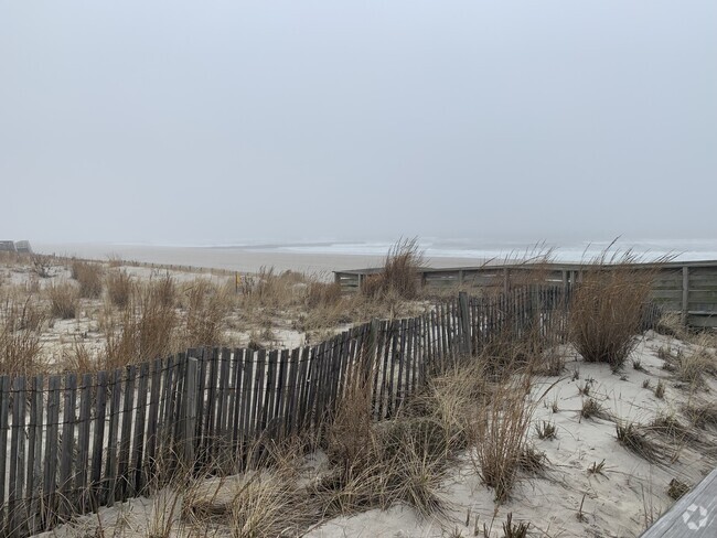 Building Photo - Fairfield Beachfront at Long Beach Rental