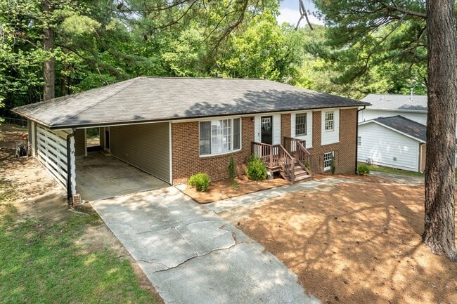 2212 Foxtrot Rd