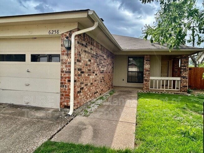 Building Photo - 6258 Canyon Cir