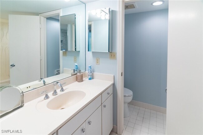 Building Photo - 4901 Gulf Shore Blvd N Unit 903