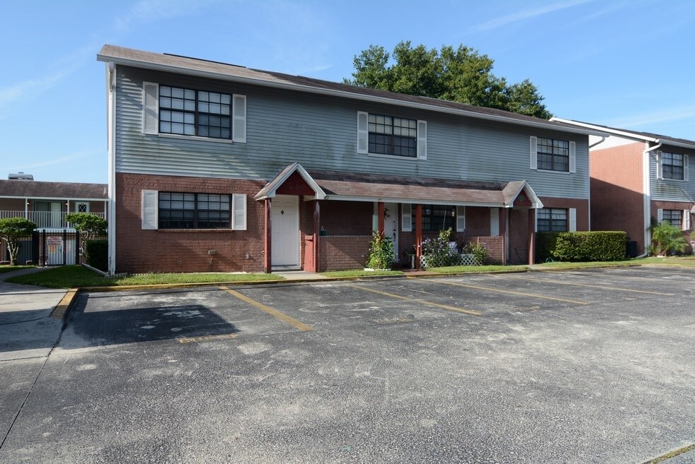 Howard Atha House Apartments - Howard Atha House Apartments