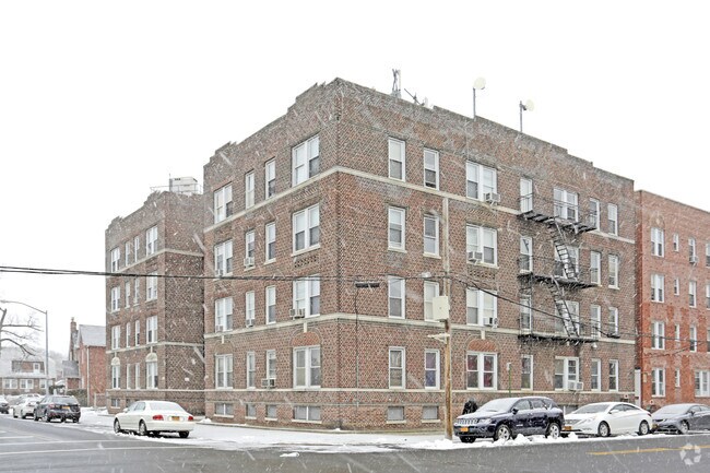 Photo - 3345 Murray St Apartments