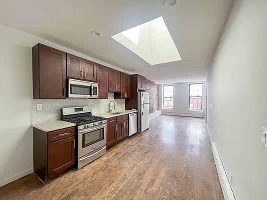 Photo - 909 DeKalb Ave