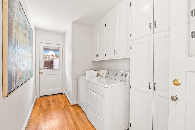 Photo - 910 Pine Ave