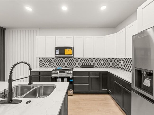 Photo - Knoxville 37914 - 3 bedroom, 3 bath stunni...