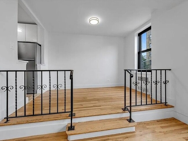 Photo - 411 E 26th St Unidad 3E