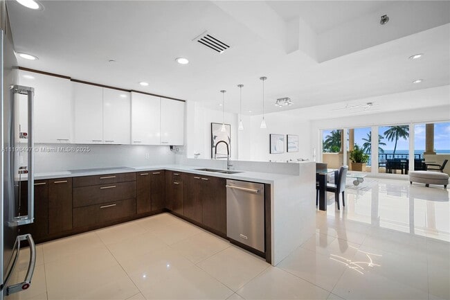 Photo - 19234 Fisher Island Dr Unidad 19234
