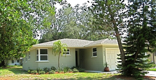 423 Wildwood Way