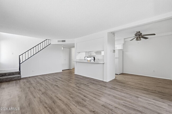 Building Photo - 1500 W Rio Salado Pkwy