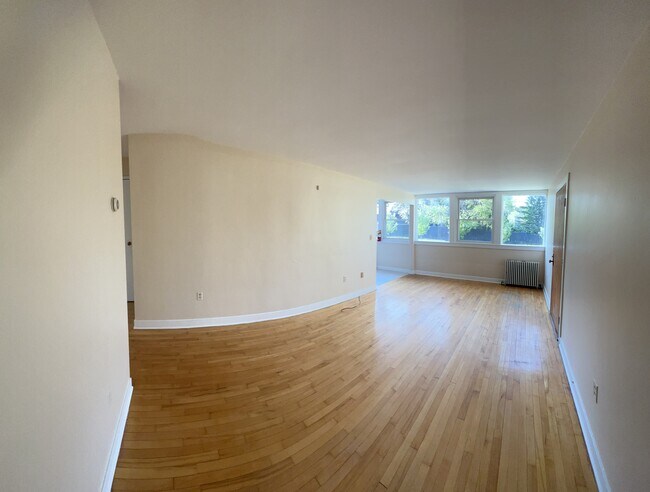 Photo - 172 Cliff St