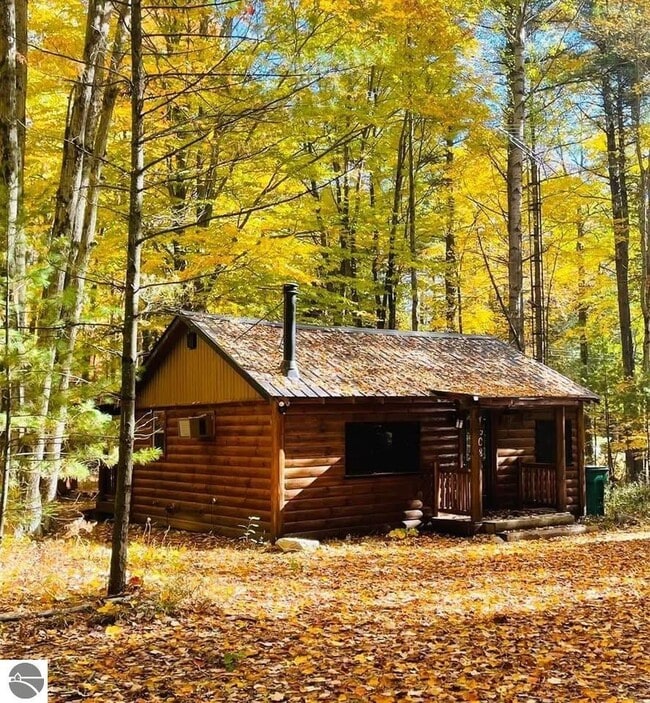 Photo - 1568 Monument Rd