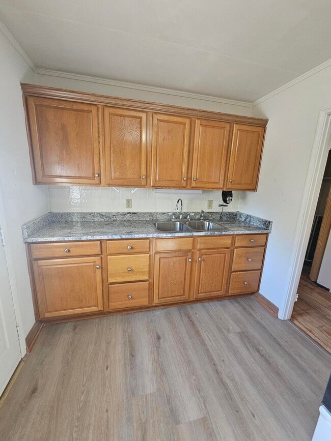 Photo - 418 Palm Dr S