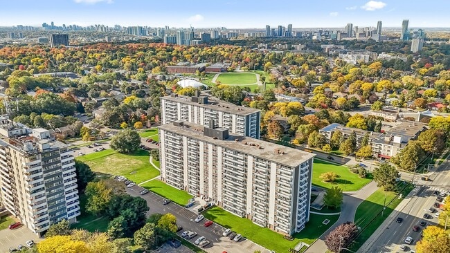 Photo - Cassandra Towers