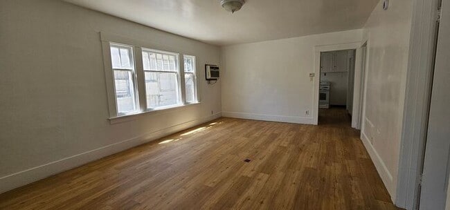 Charming Victorian Square Home – 4 Bed / 1 Bath – $2,075/Month