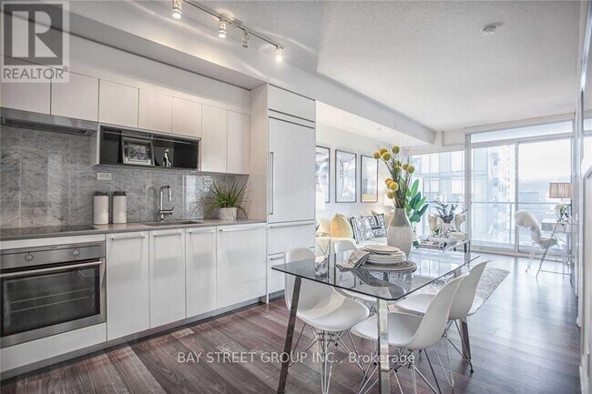 Photo - 90 Queens Wharf Rd Unité 810