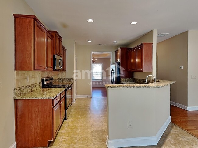 Photo - 1152 Thomas Daniel Way