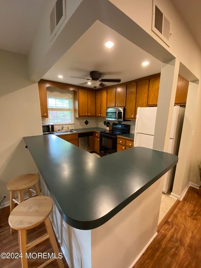 Photo - 65 Cedar Ave Unit C4