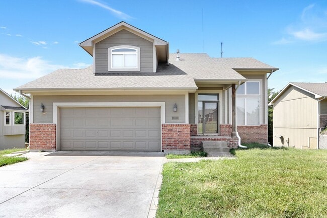 Beautifully Redone 2 Story Home! - Beautifully Redone 2 Story Home!
