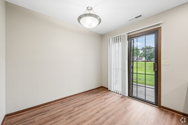 2BR, 1.5BA - 1,064SF - Dining Room