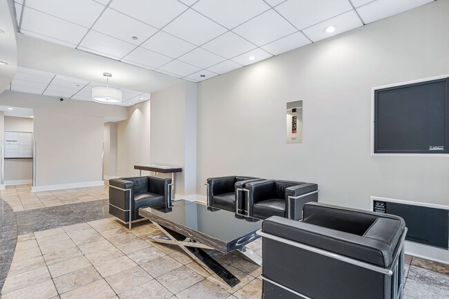 Photo - 744 N Clark St Unit 501