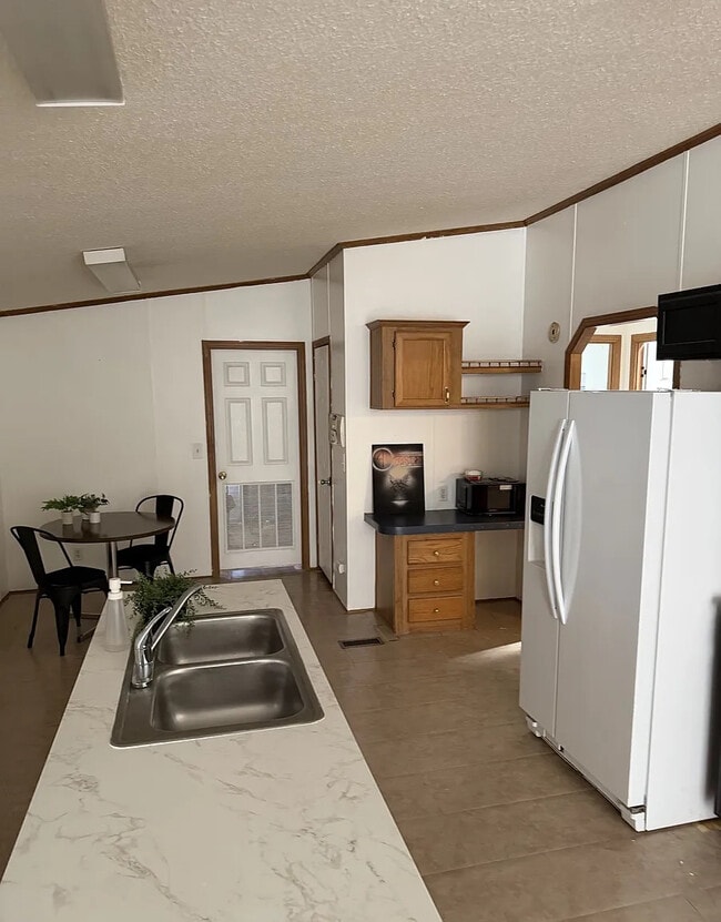 Photo - Room in Apartment on Bonita Verde Dr