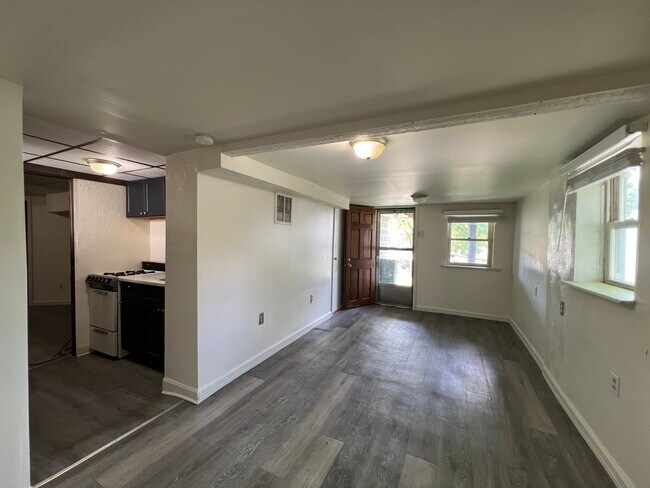 Photo - 203 E Eugene St Unit B