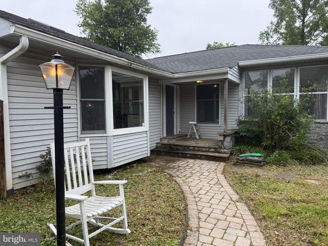 Photo - 1707 Merrifields Dr