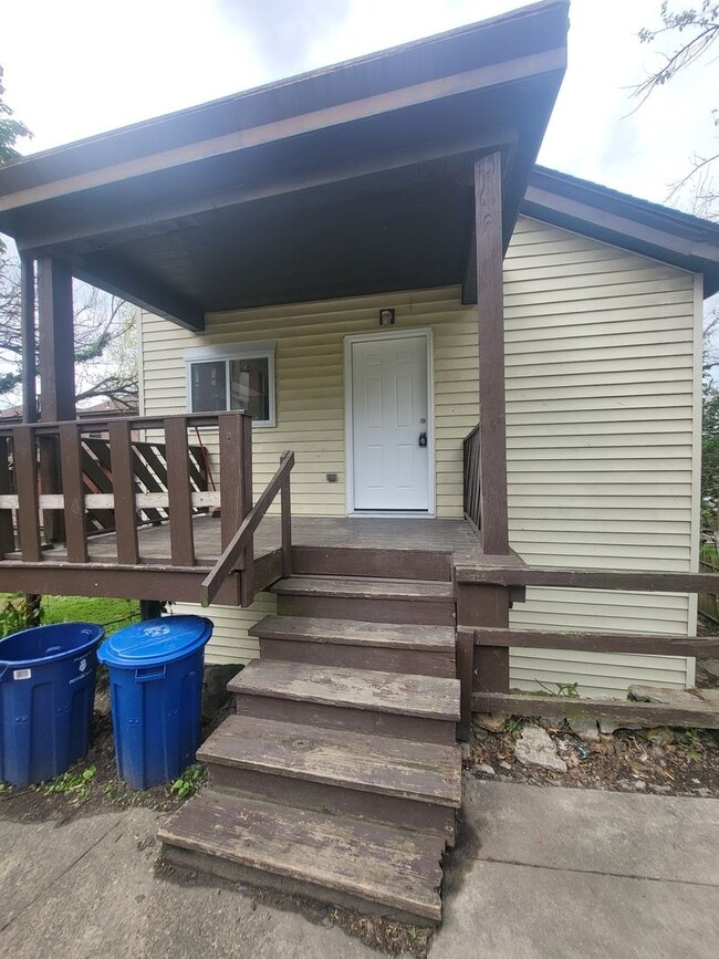 Building Photo - 4012 Perrysville Ave Unit 2