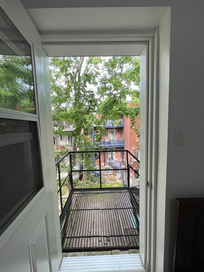 Photo - 3441 Rue Jeanne-Mance