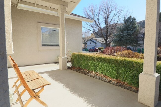 Photo - 8701 White Fir St