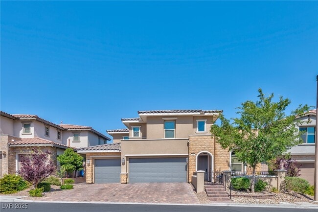 Photo - 252 Castellari Dr House
