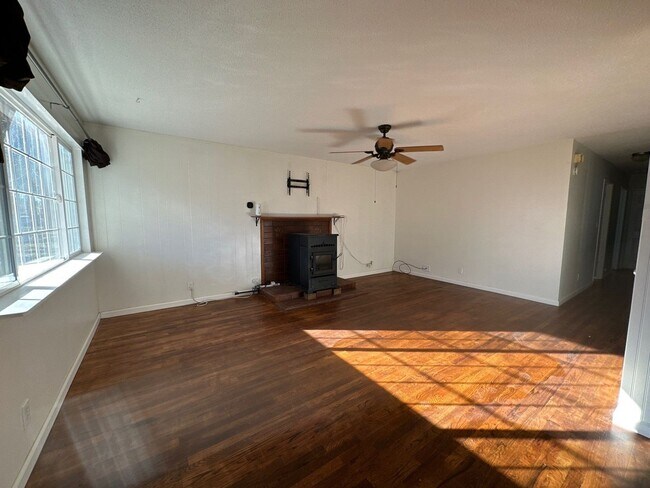 Photo - 5819 Winter Ave