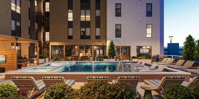 Courtyard Pool - EVER Knoxville