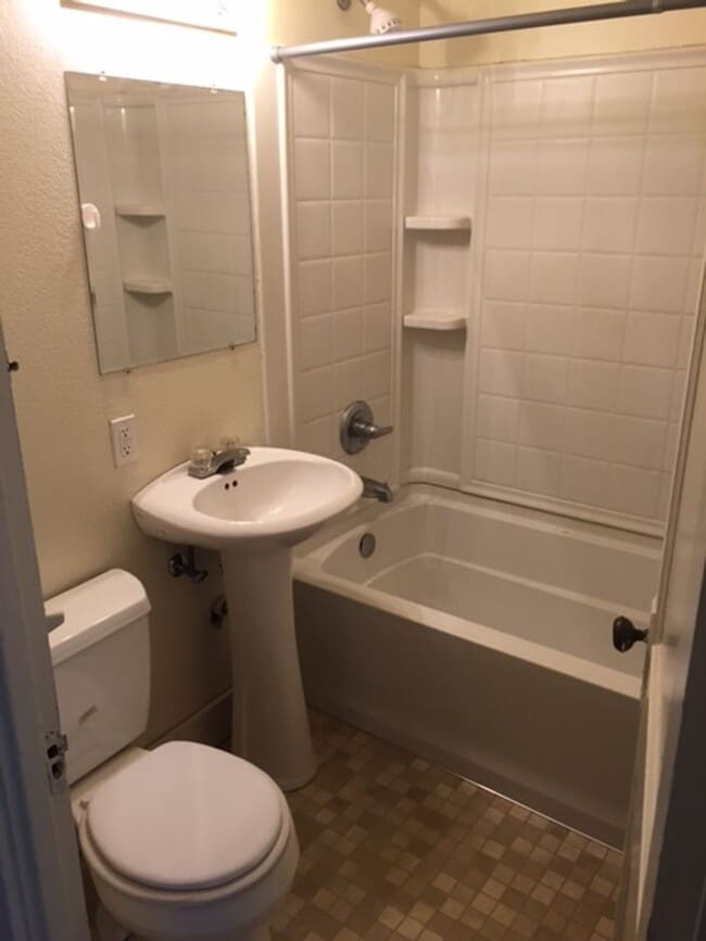 Photo - Small 2 bedroom house in Waterloo