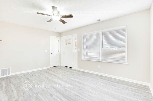 Photo - 3197 Delhi Dr