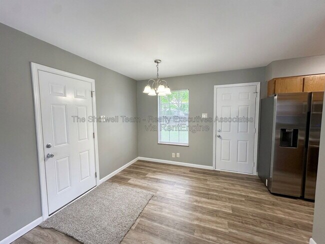 Photo - 1108 Ruskin Dr