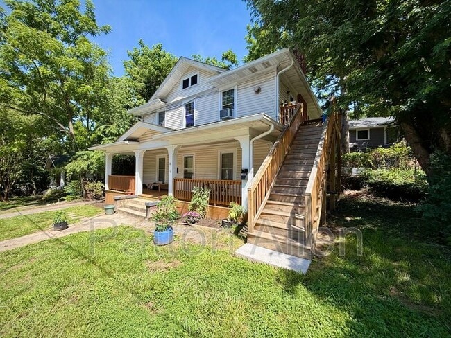 Photo - 16 Hillside St Unidad Apt A