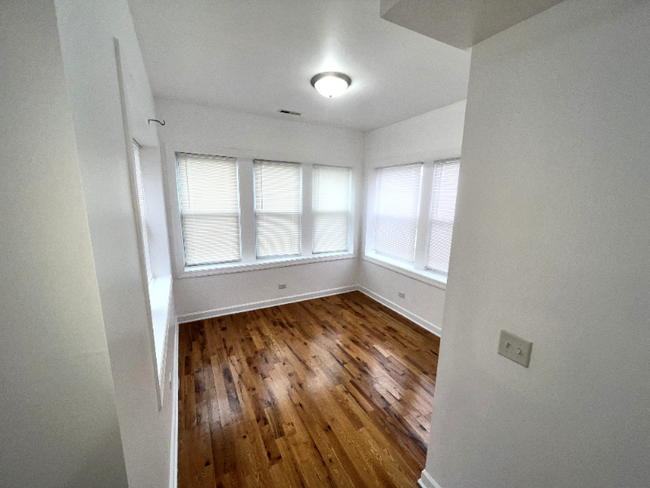 Photo - 3911 W 14th St Apartment Unit 3