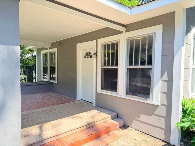 Photo - 617 83rd Pl S