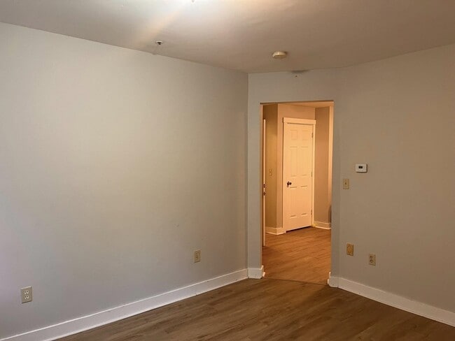 Photo - 39 St Thomas St Unit B