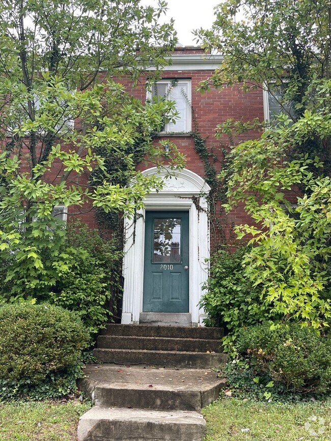 Building Photo - 2010 Elmwood Ave Unit D Rental