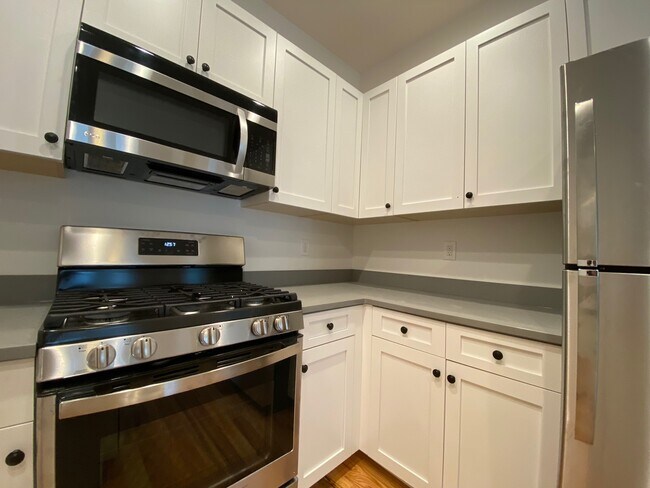 Photo - 55 Dubois St Unit 1