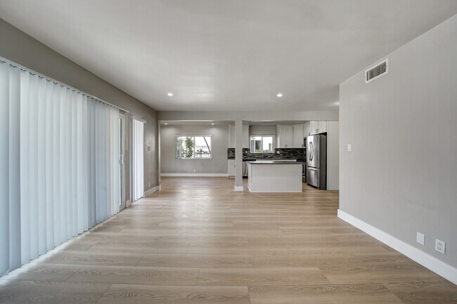 Photo - 2040 S Sherbourne Dr Unit 6