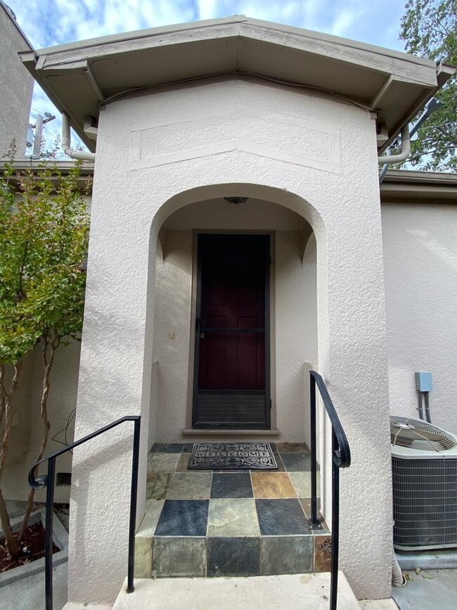 Photo - 1242 Susana Street