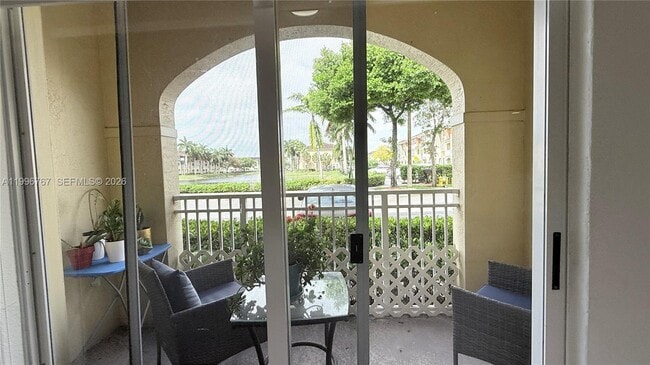 Photo - 8900 NW 107 Ct Unidad 107-3