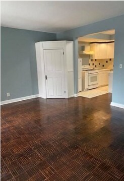 38 Dean Rd
